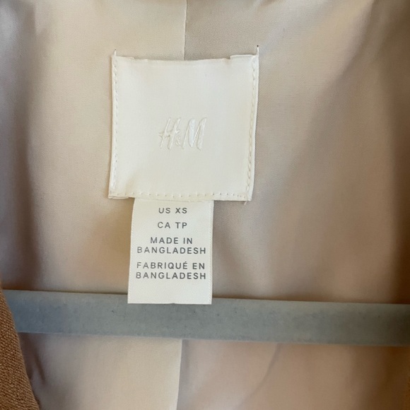 H&M Tan Double-Breasted Blazer - Picture 4 of 4
